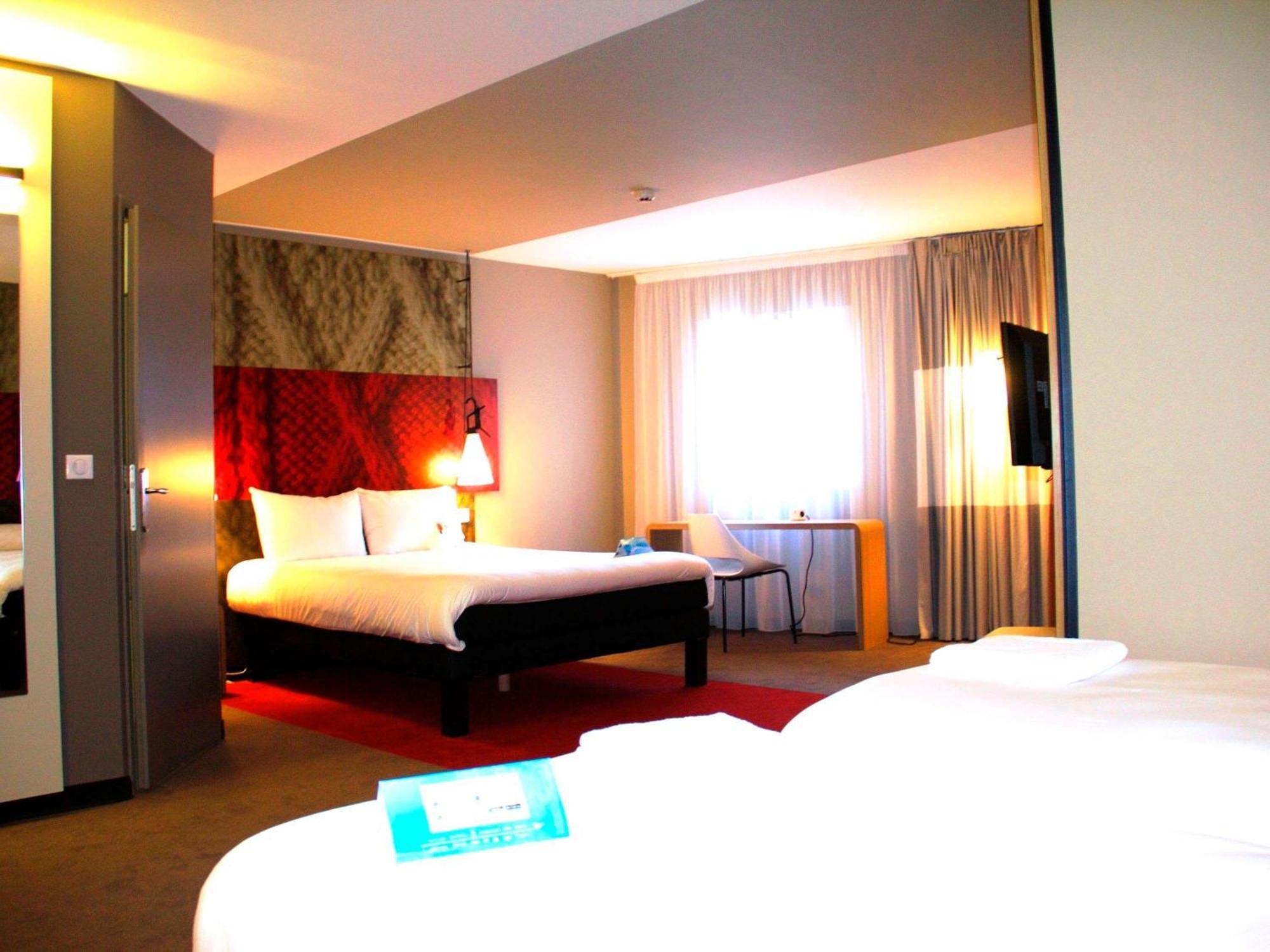 Ibis Lille Centre Grand Palais Hotel Exterior photo